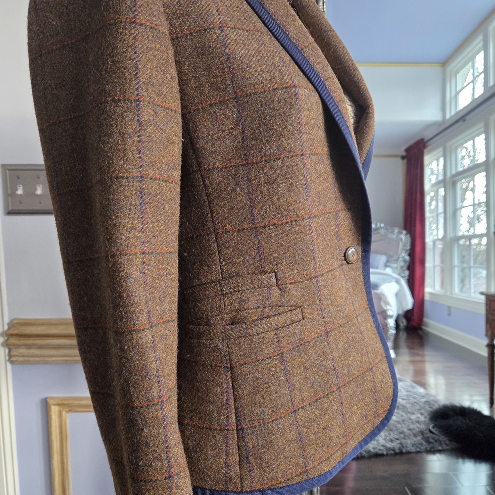 Tommy Hilfiger Brown Check Blazer with Blue Trim - Picture 4 of 7
